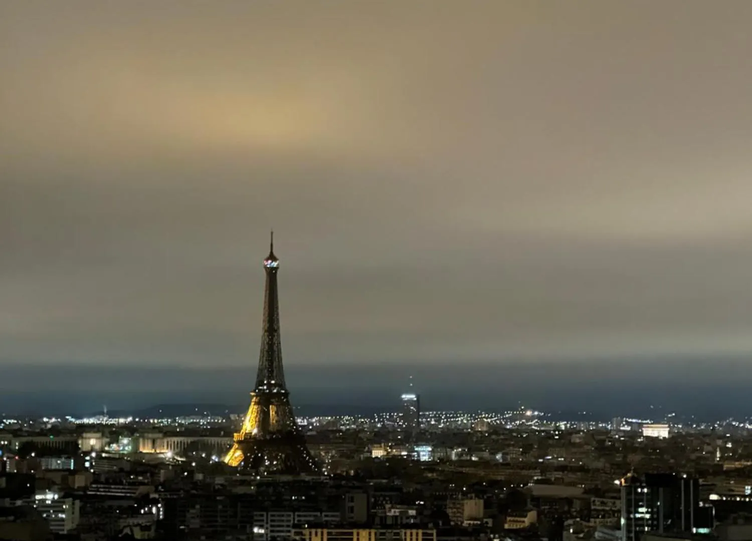 Quarto Privado Em Apartamento Vista Torre Eiffel Paryż Kwatera prywatna